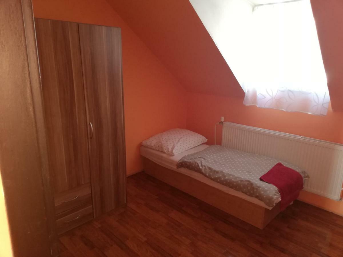 Apartman U Mareka Sucany Экстерьер фото